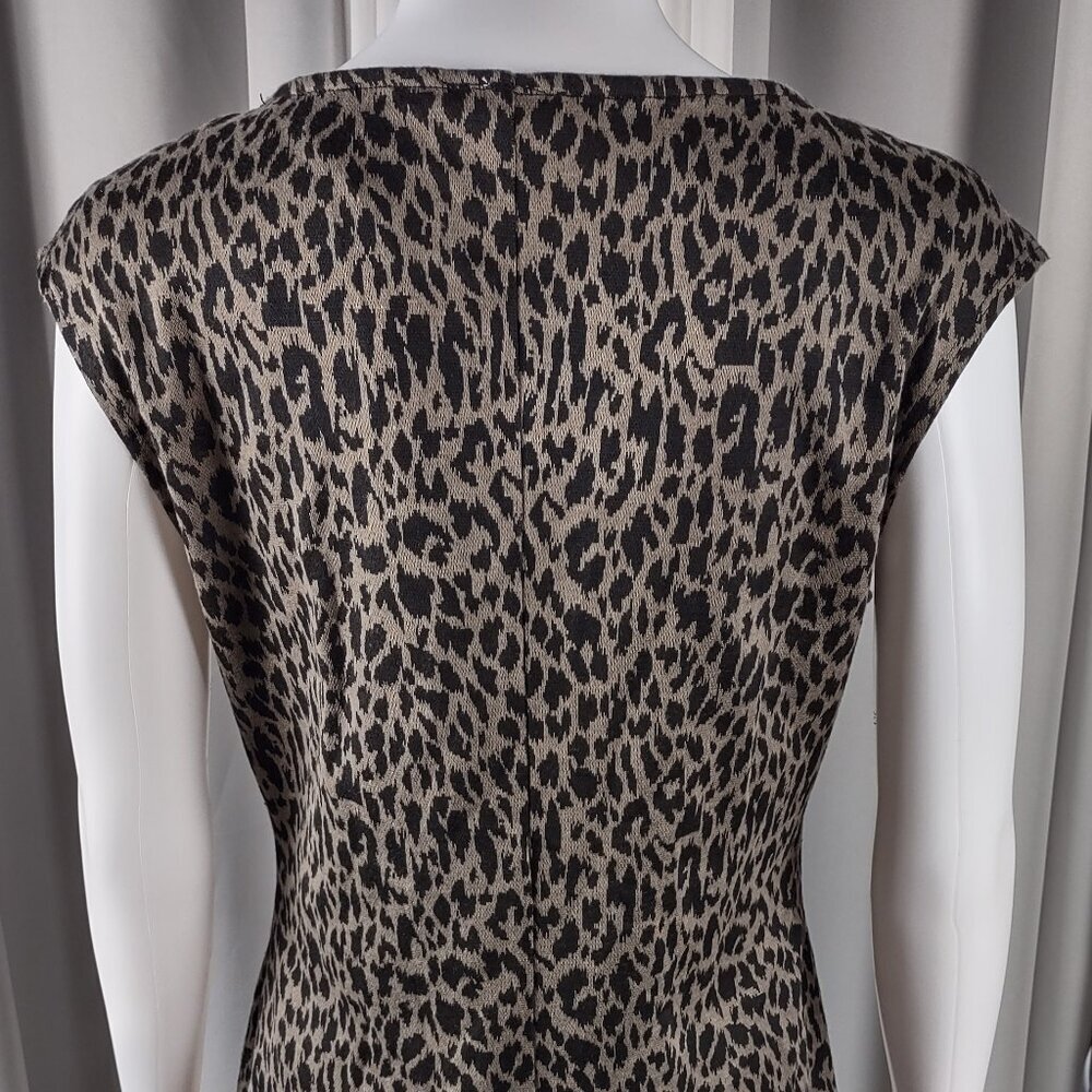 Nine West Leopard Print Ponte Sheath Dress Cap Sleeve Stretch Knee Length Size M - Picture 4 of 11